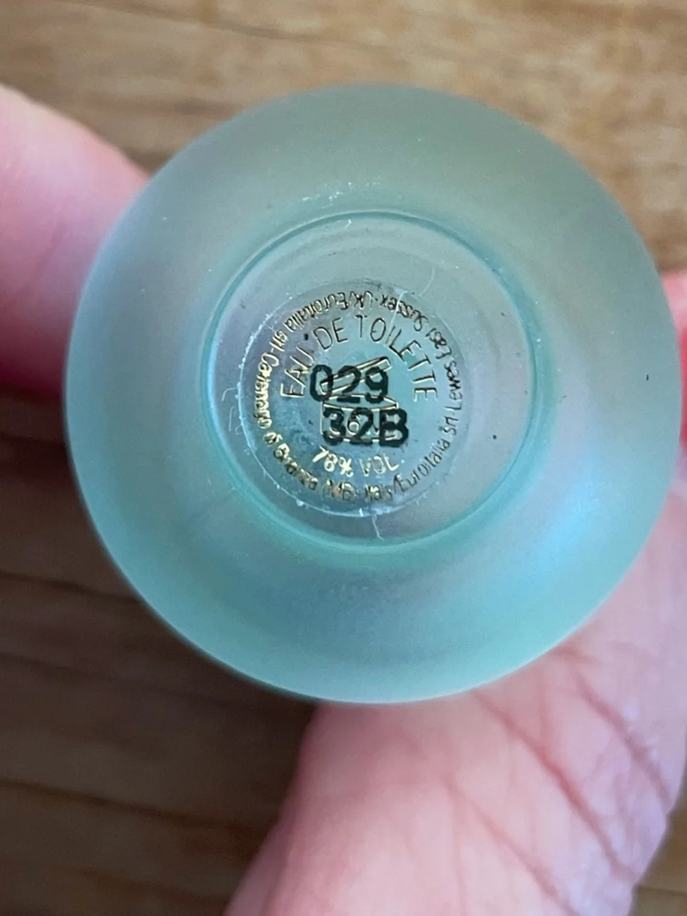 NWOB Versace Dylan Turquoise for Women Mini Perfume Fragrance 0.17 oz 5 ml EDT - Picture 4 of 7